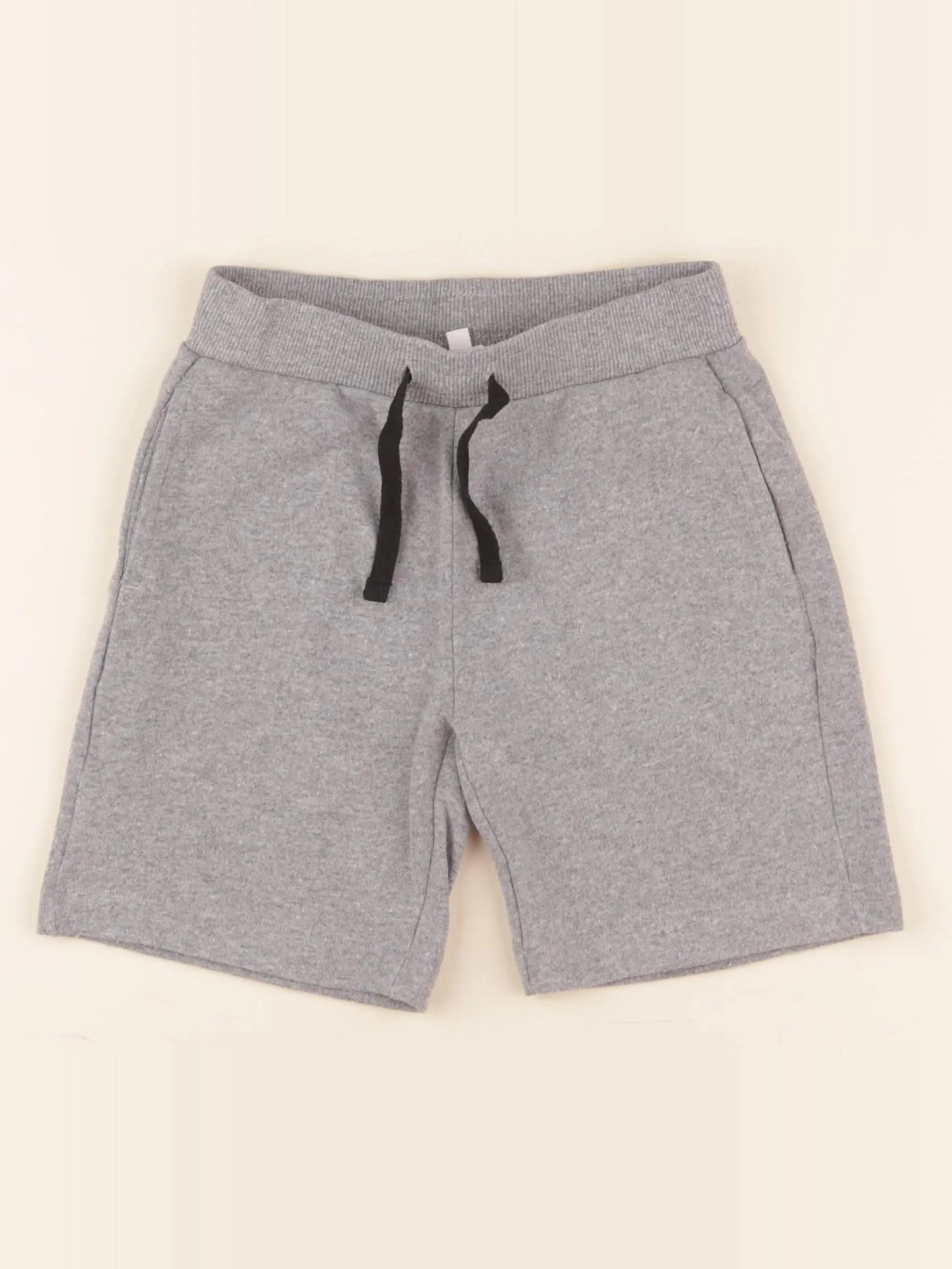 Vertbaudet - short gris - 7 ans