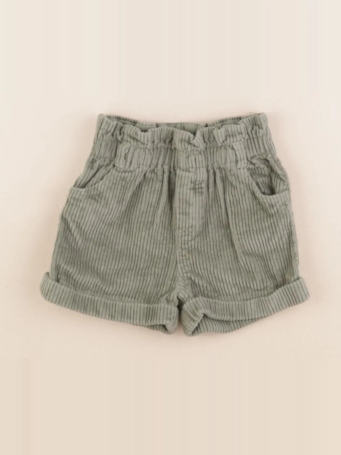 Cyrillus - short vert - 18 mois
