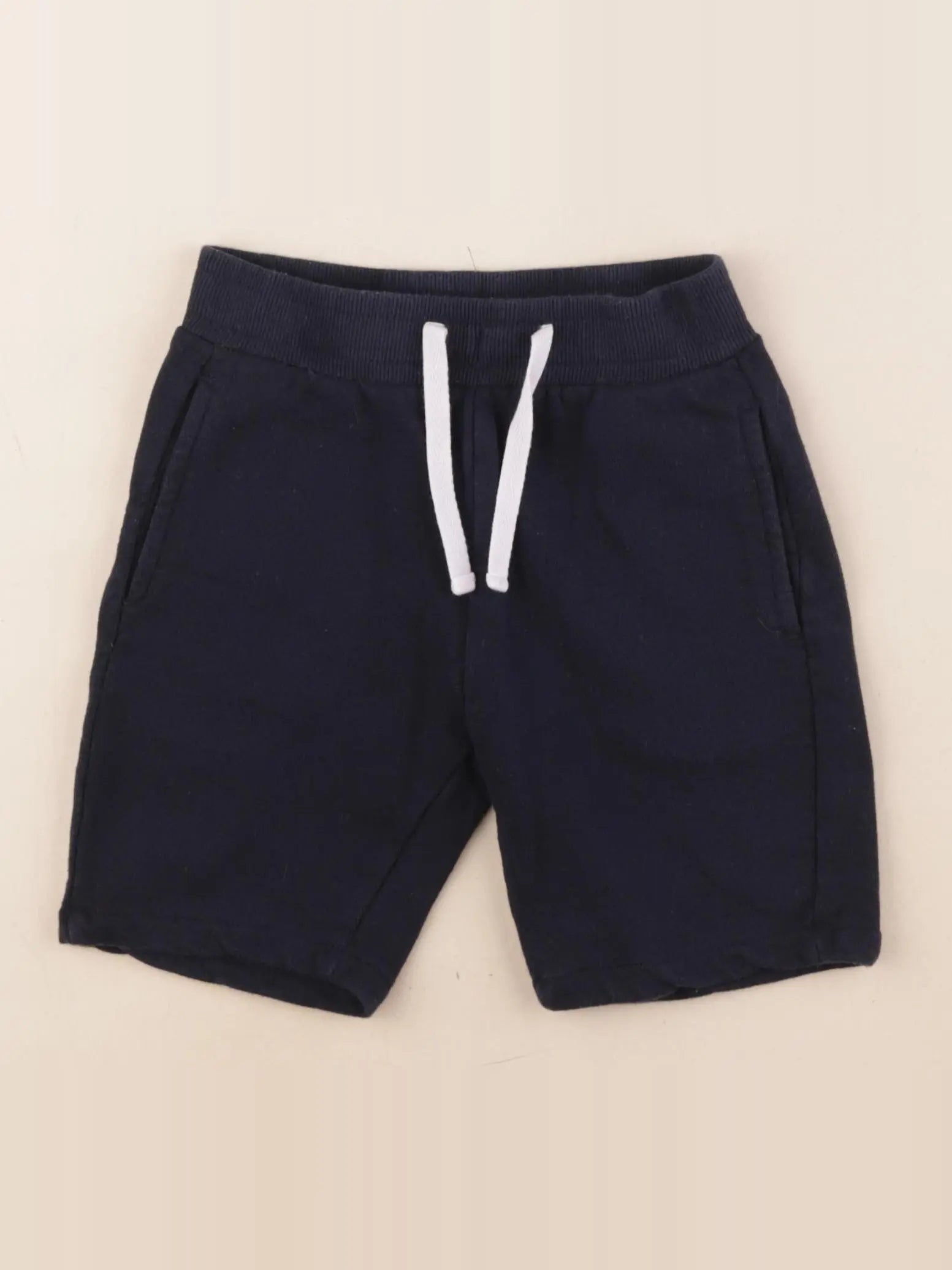 Vertbaudet - short noir - 5 ans