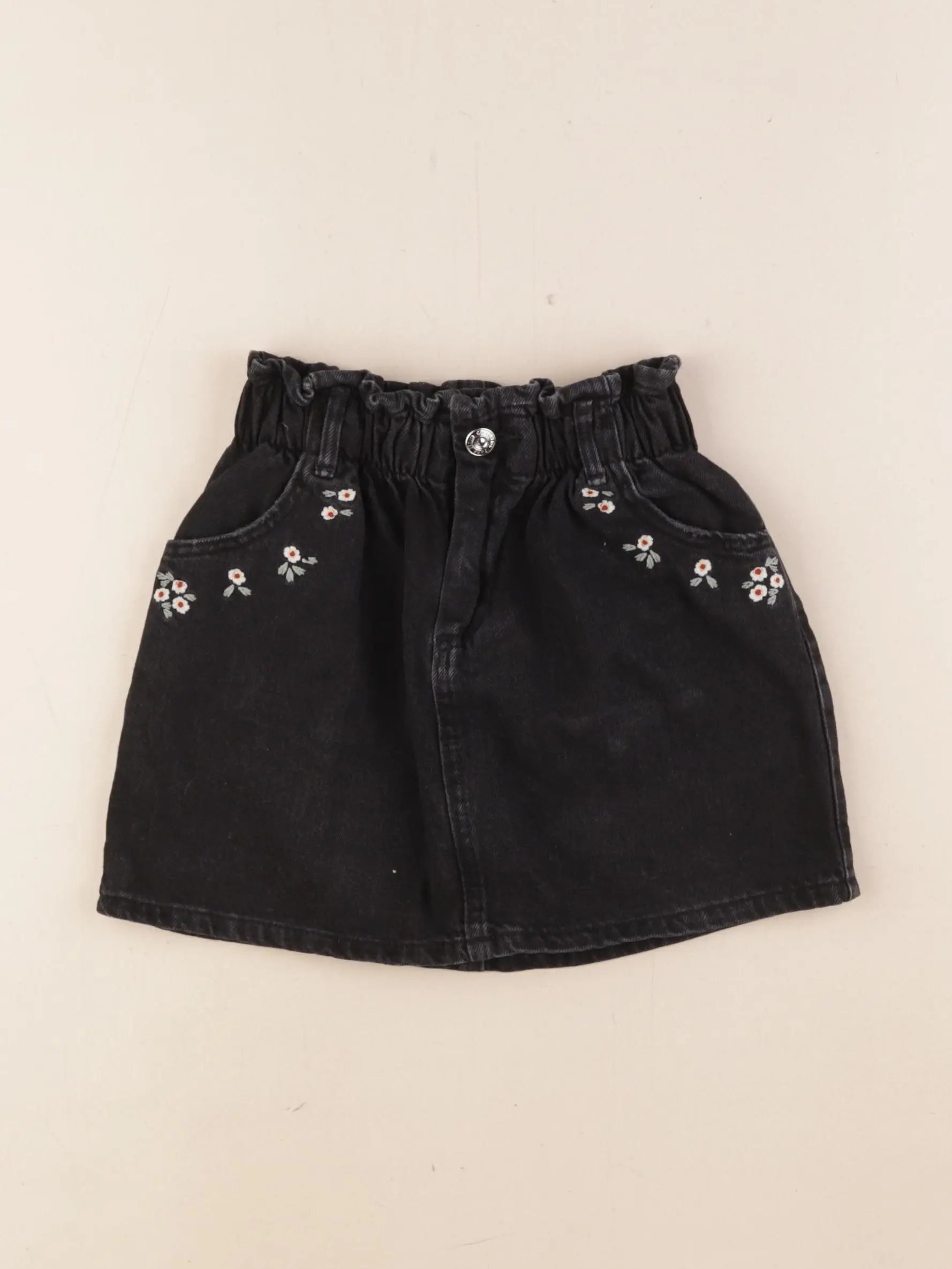 Zara - jupe noir - 5/6 ans