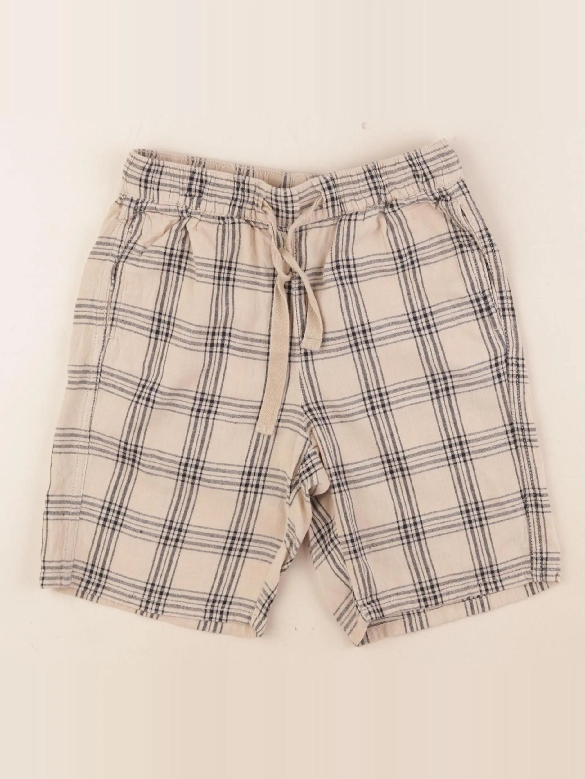 H&M - short beige - 6/7 ans