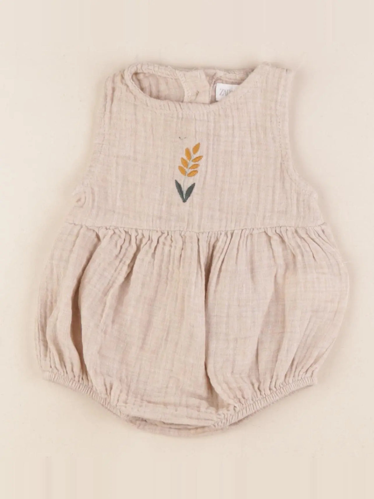 Zara - combinaison beige - 6/9 mois