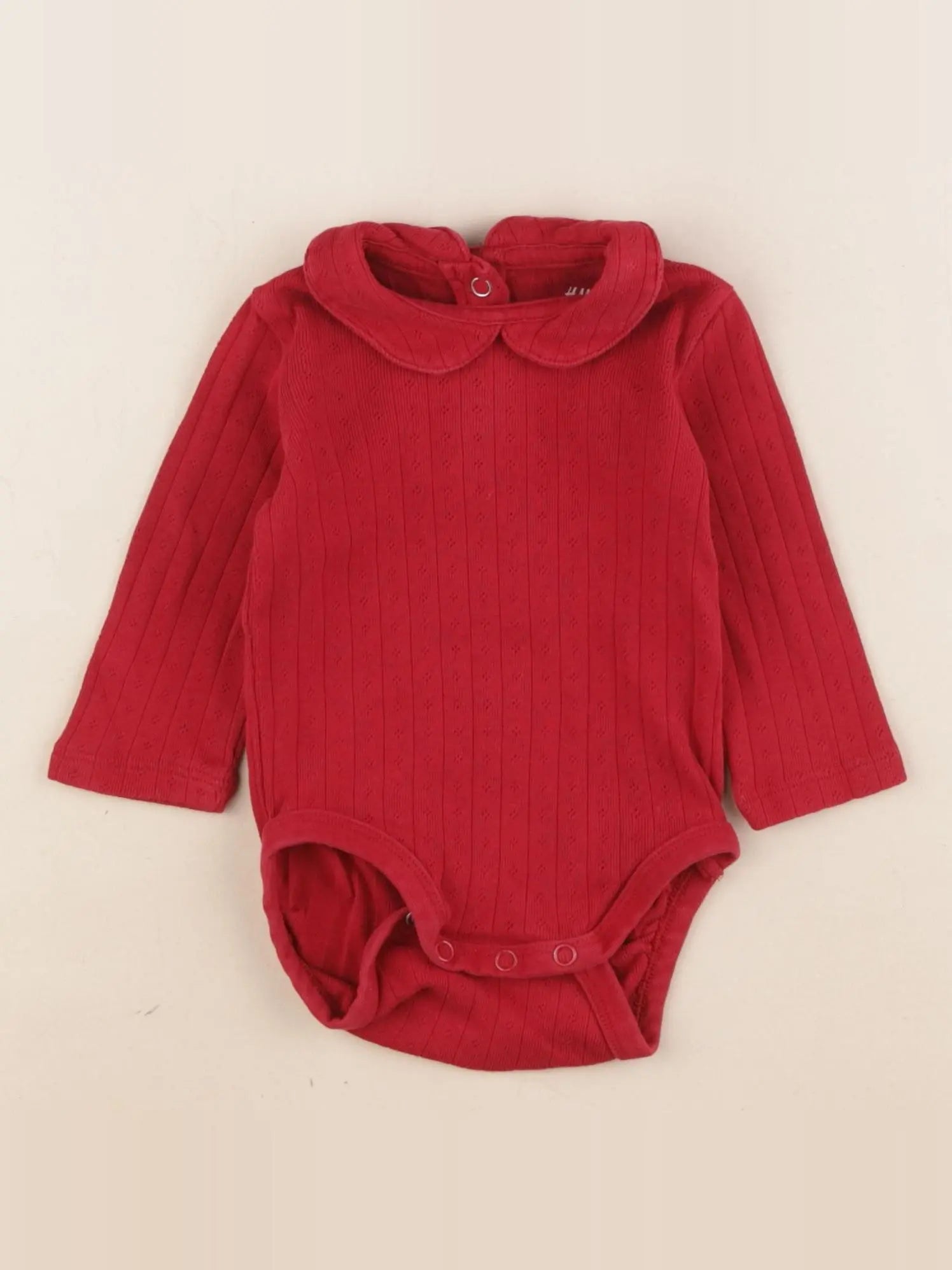 H&M - body à col rouge - 4/6 mois