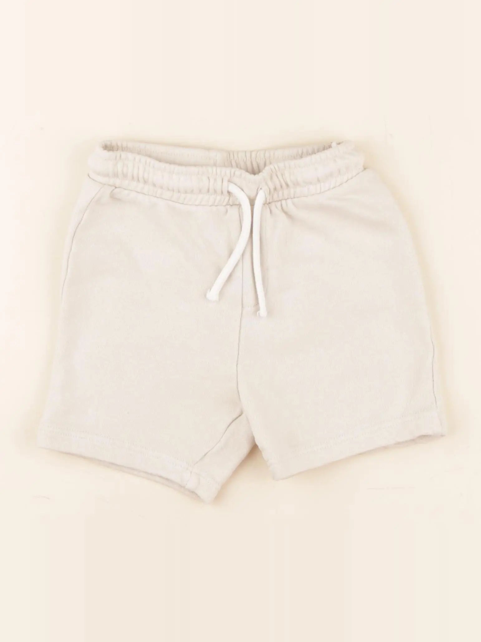 H&M - short beige - 9/12 mois