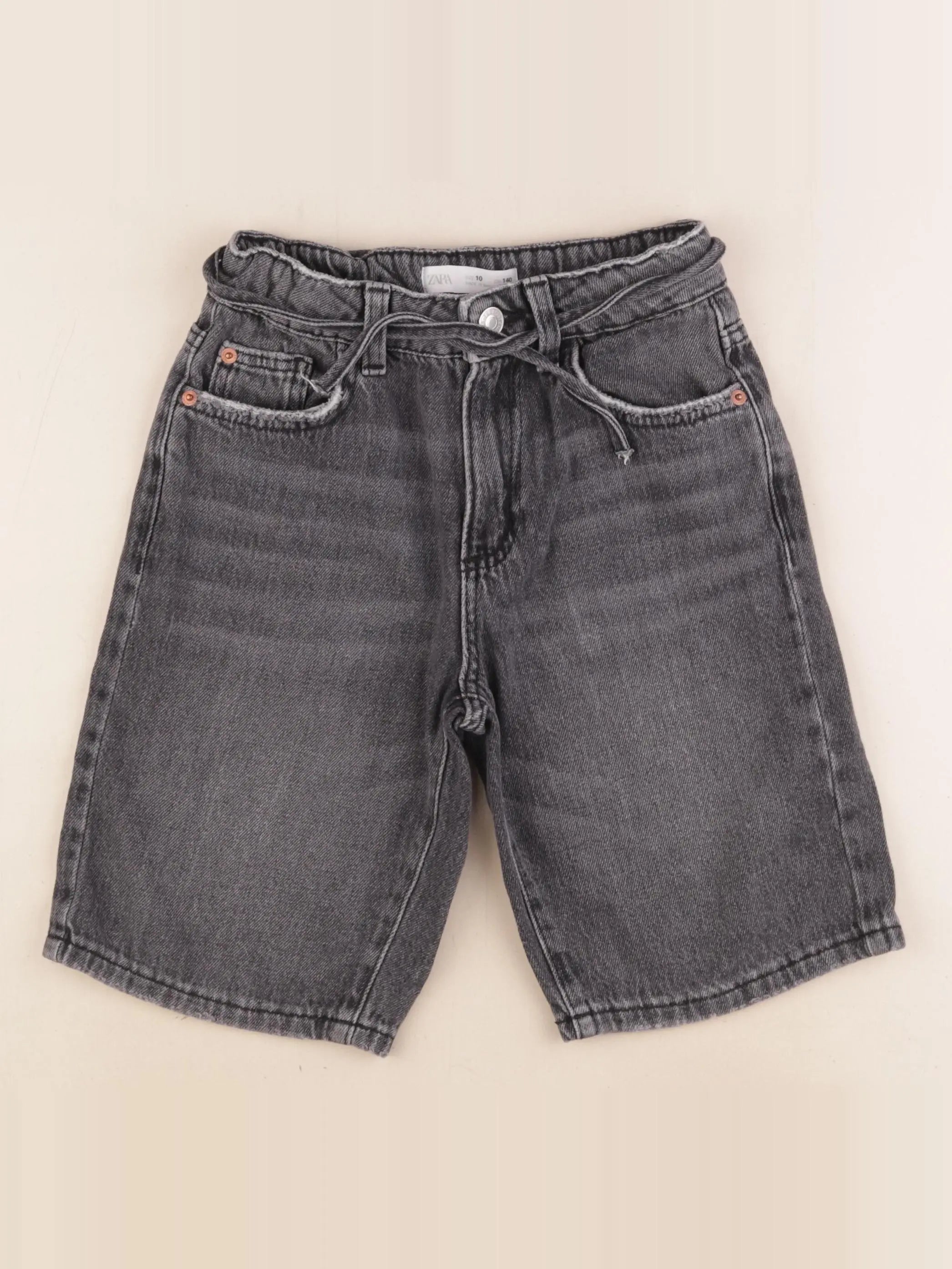 Zara - short gris - 10 ans