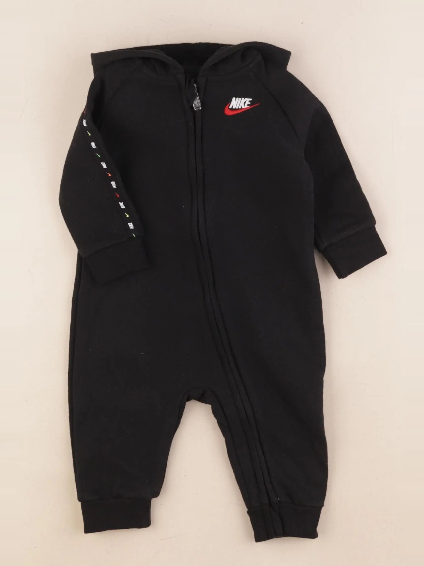 Nike - combinaison noir - 6 mois