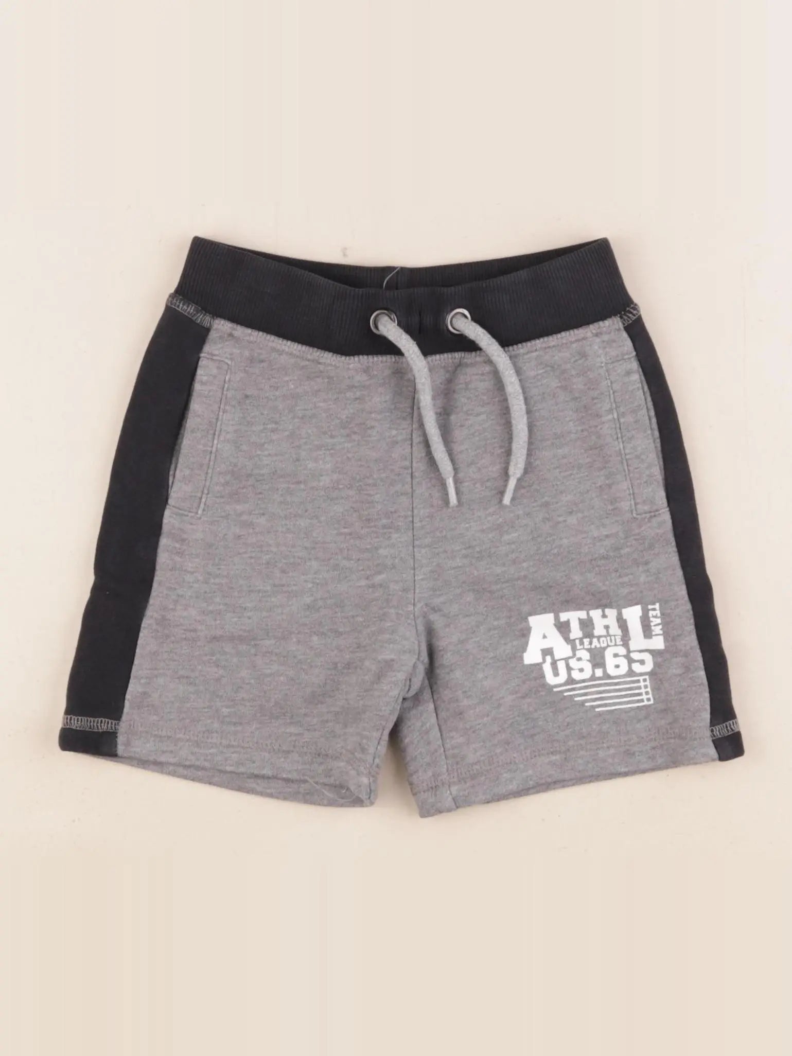 Vertbaudet - short gris - 2 ans