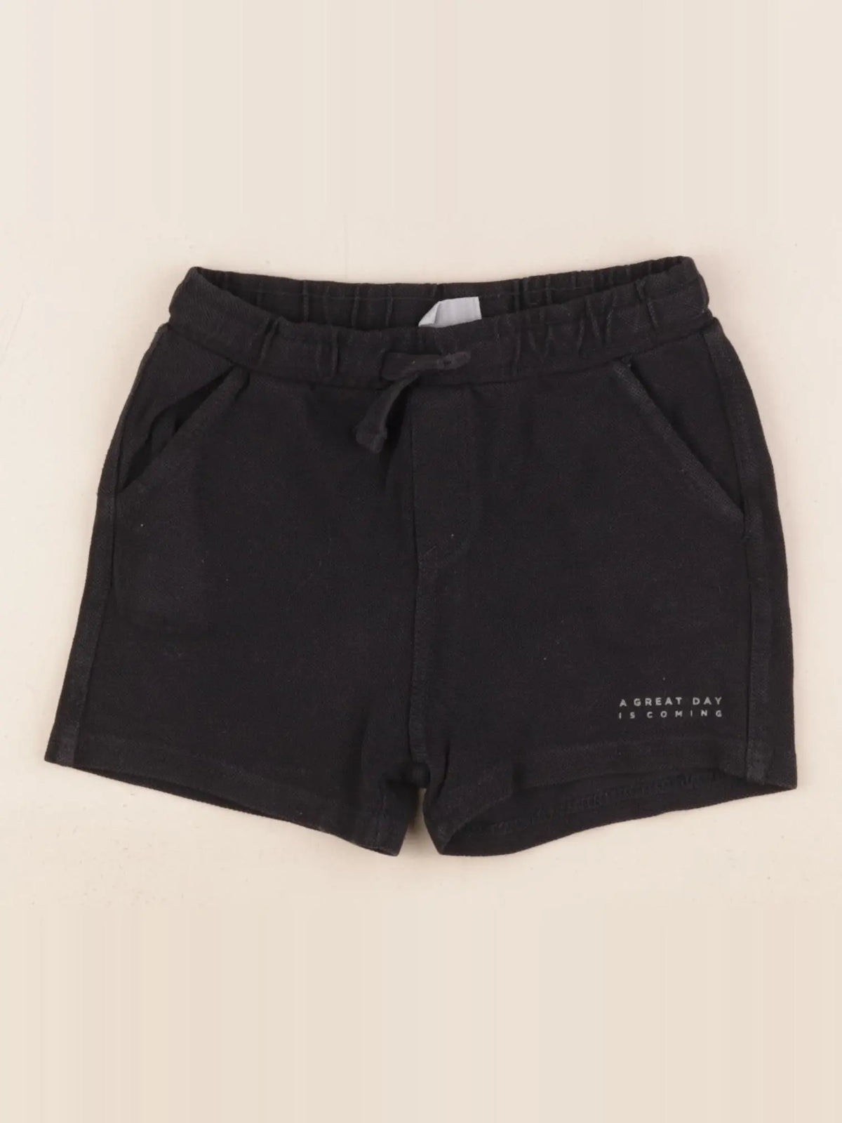 Zara - short noir - 3/4 ans