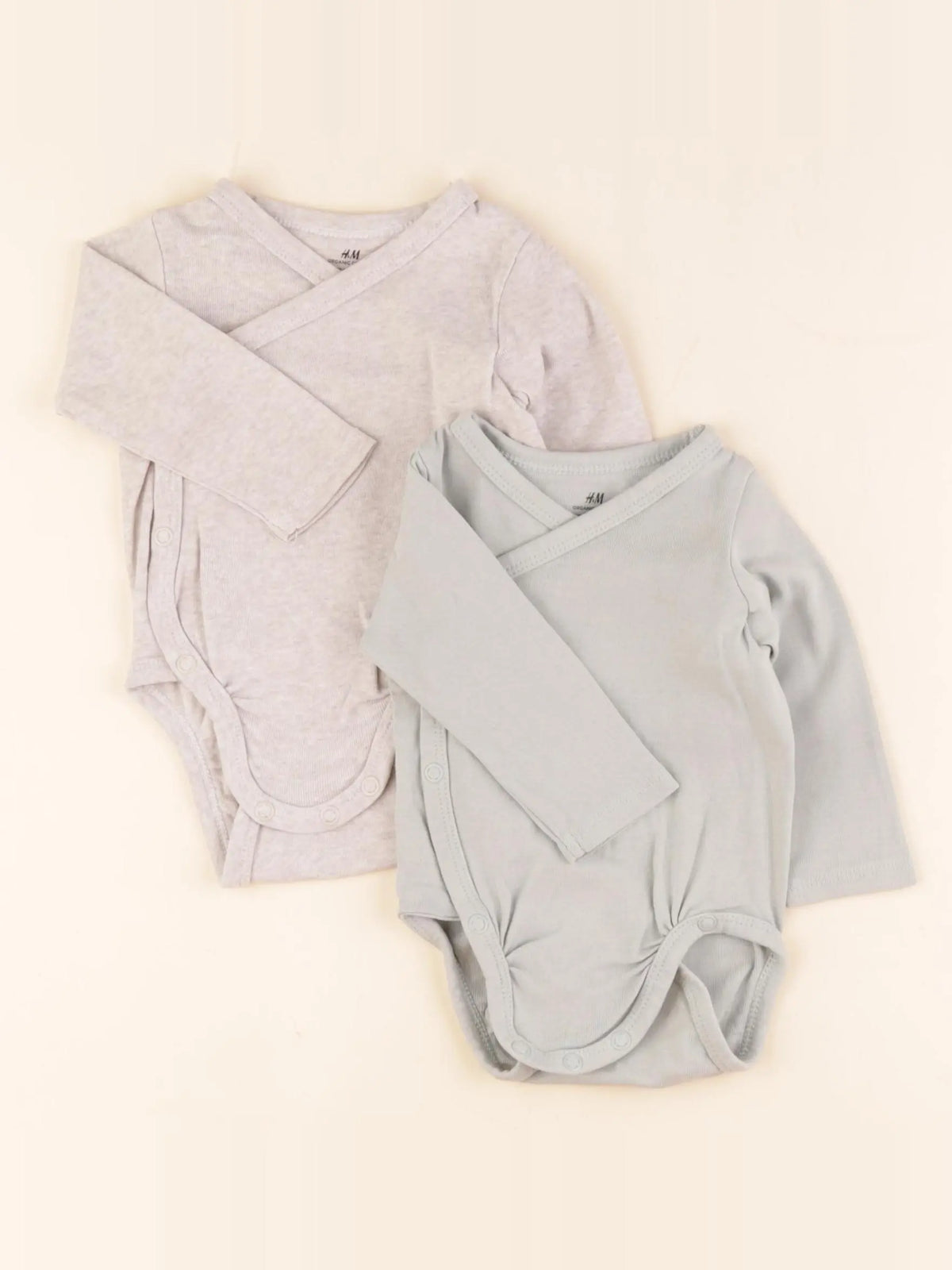 H&M - lot de 2 bodies en coton marron, vert - 2/4 mois