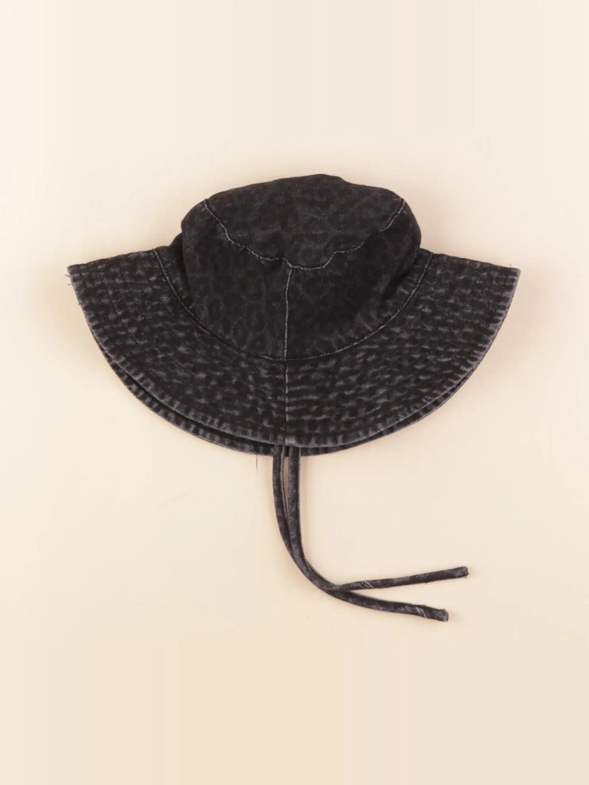 Zara - chapeau noir - 12 mois