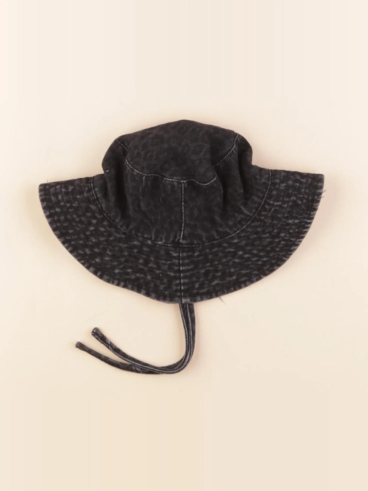 Zara - chapeau noir - 12 mois