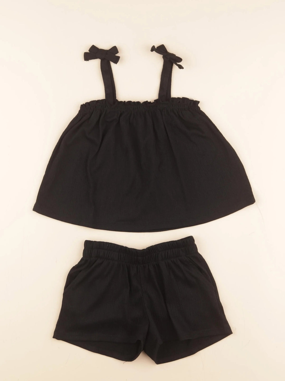H&M - ensemble noir - 4/5 ans