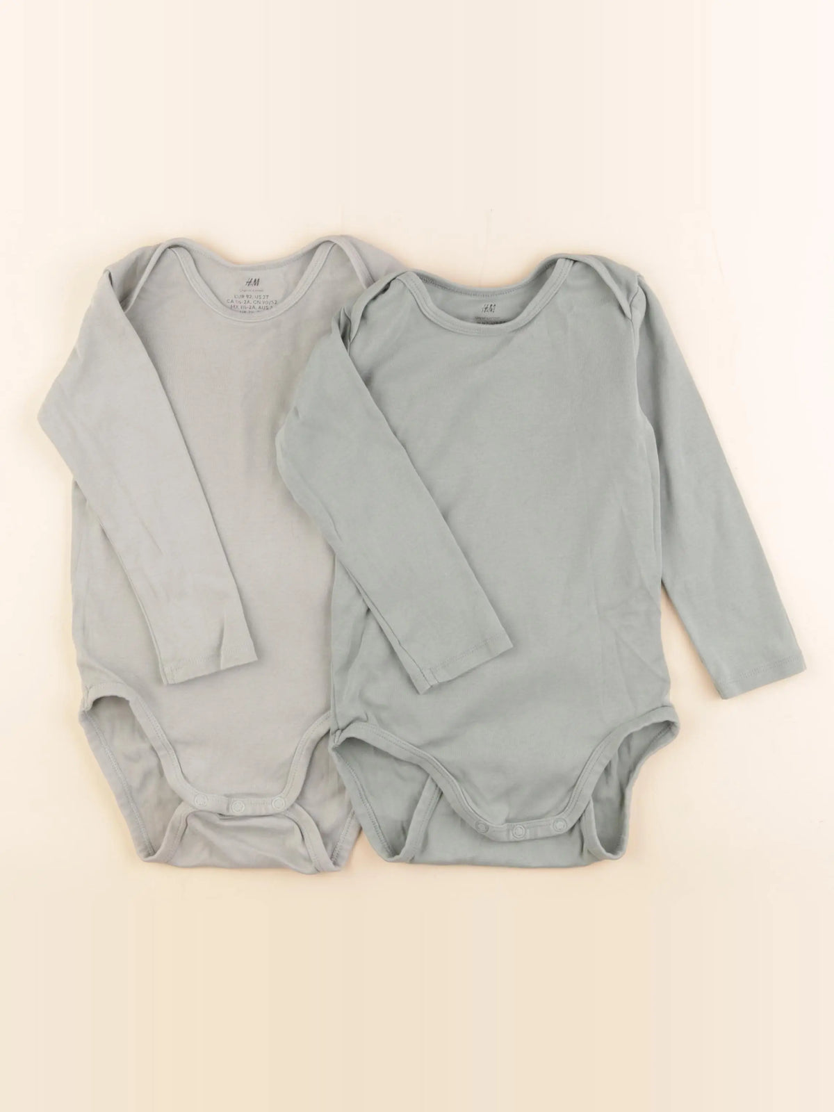 H&M - lot de 2 bodies en coton vert - 18/24 mois