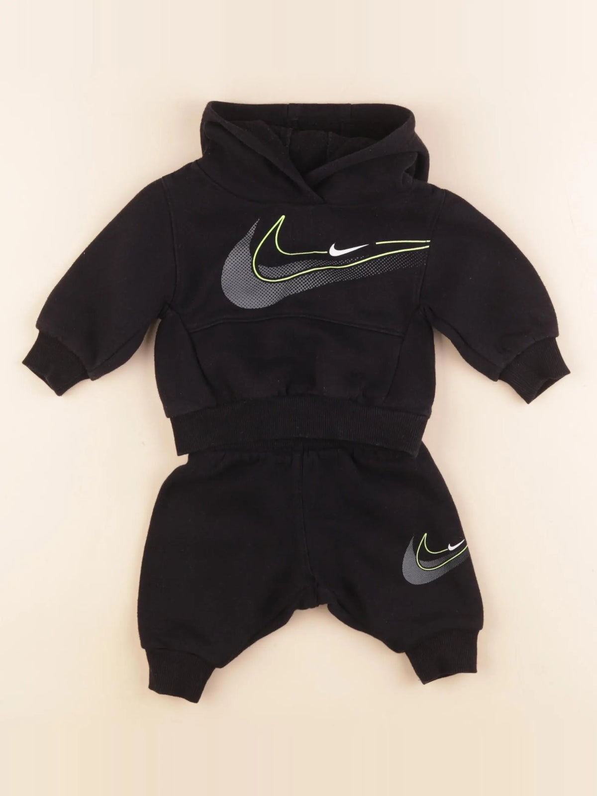 Nike - ensemble noir - 0/3 mois