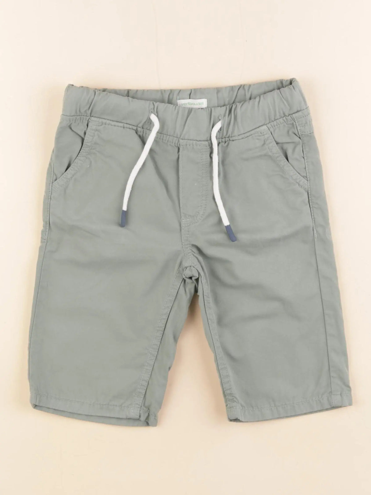 Vertbaudet - short vert - 5 ans