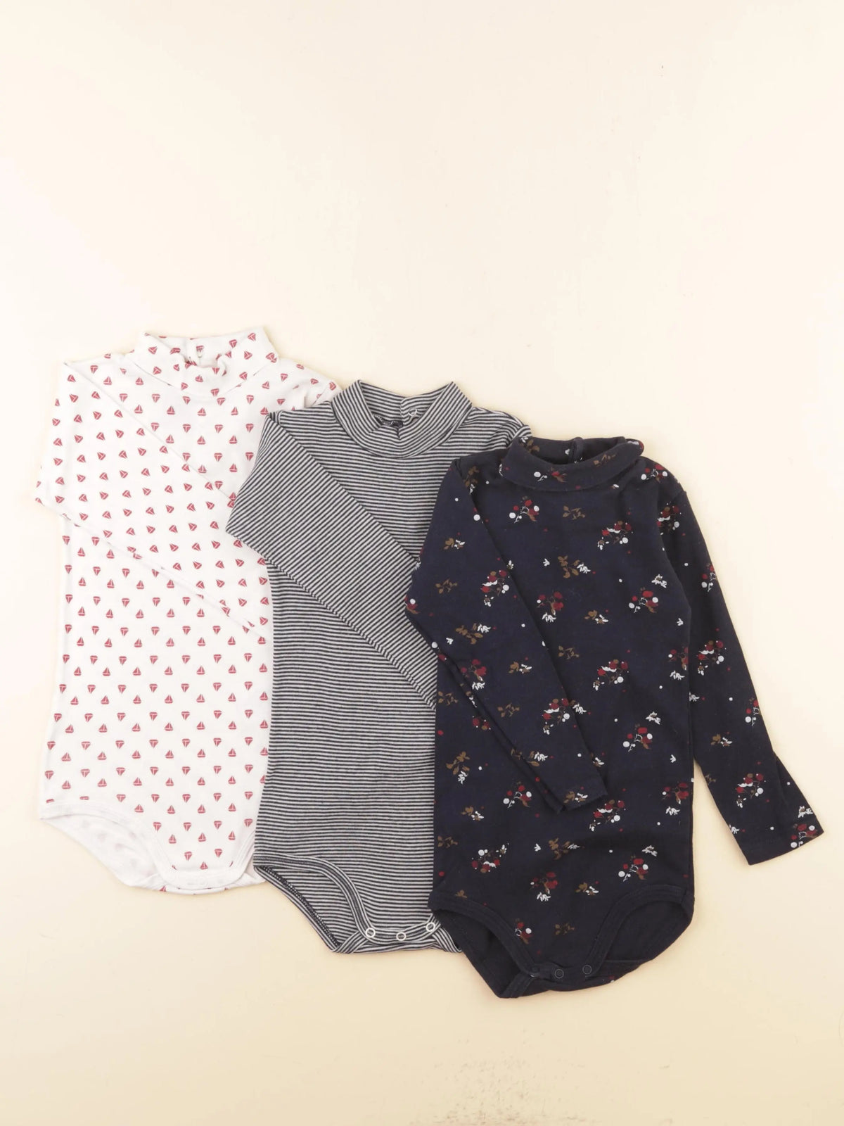 Petit Bateau - lot de 3 bodies à col bleu, rouge - 24 mois