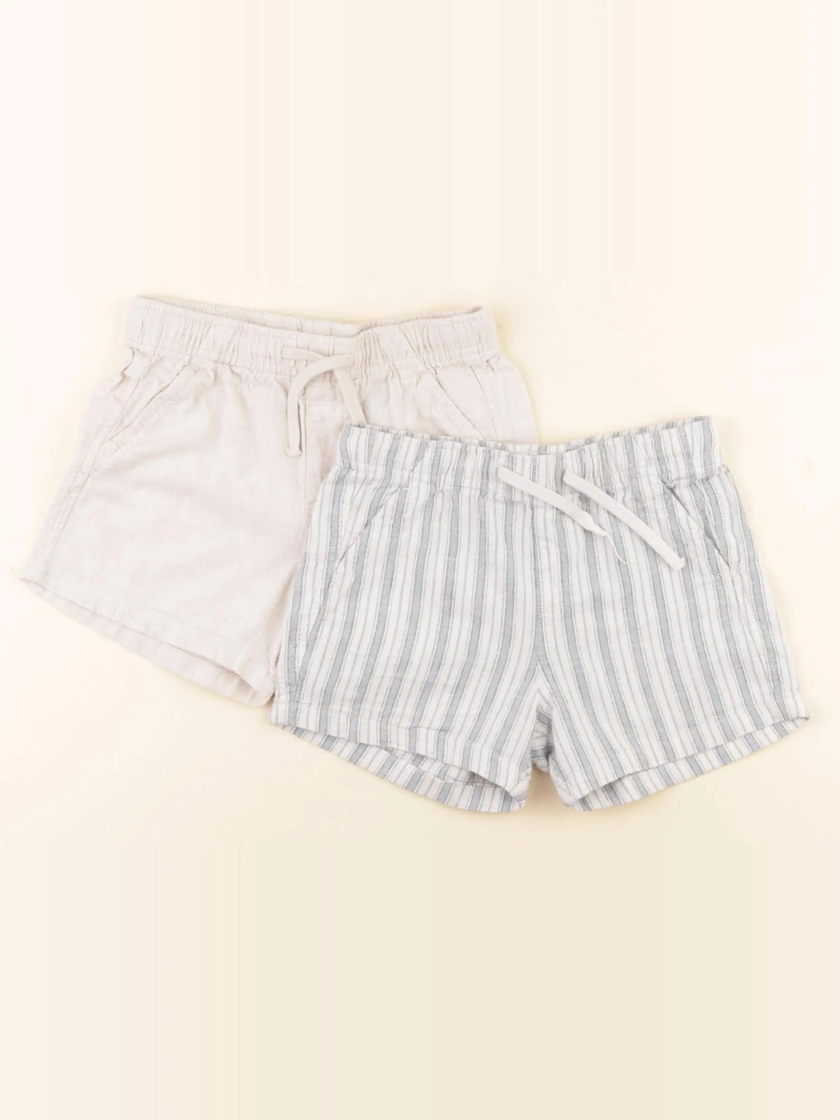 H&M - lot de 2 shorts bleu, beige - 3/4 ans