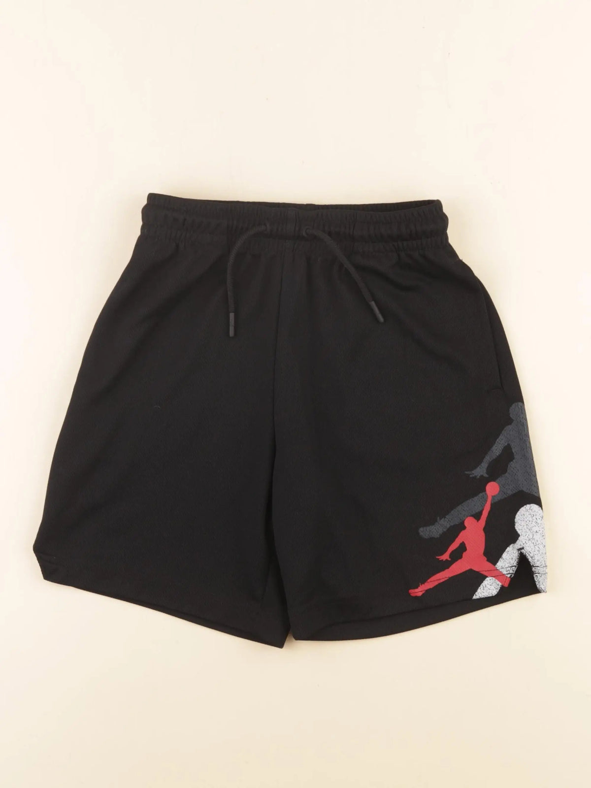 Nike - short noir - 8/10 ans
