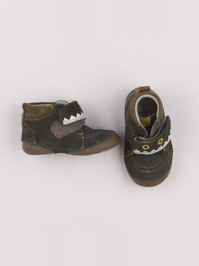 Vertbaudet - chaussons vert - pointure 18