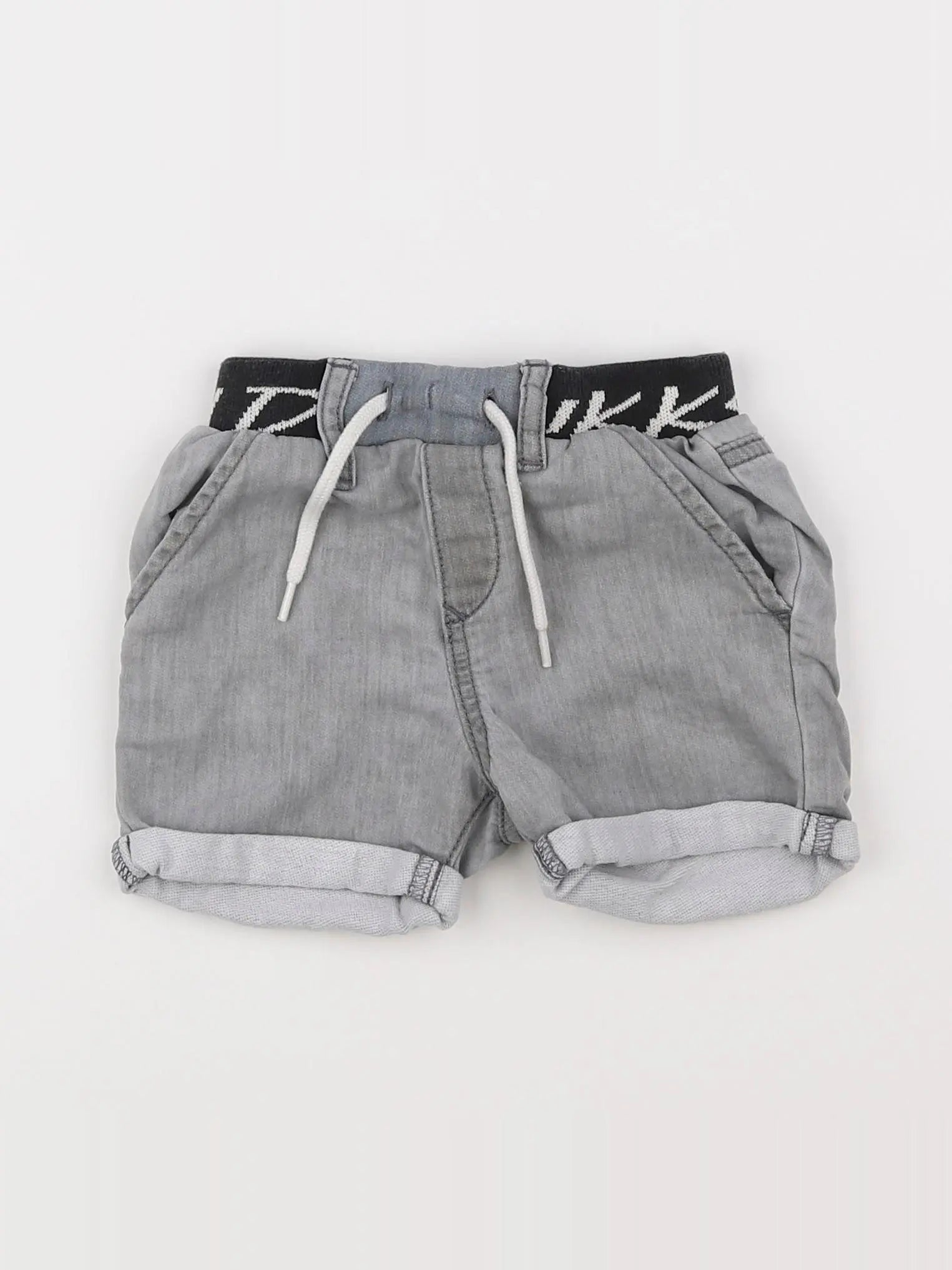 IKKS - short gris - 18 mois
