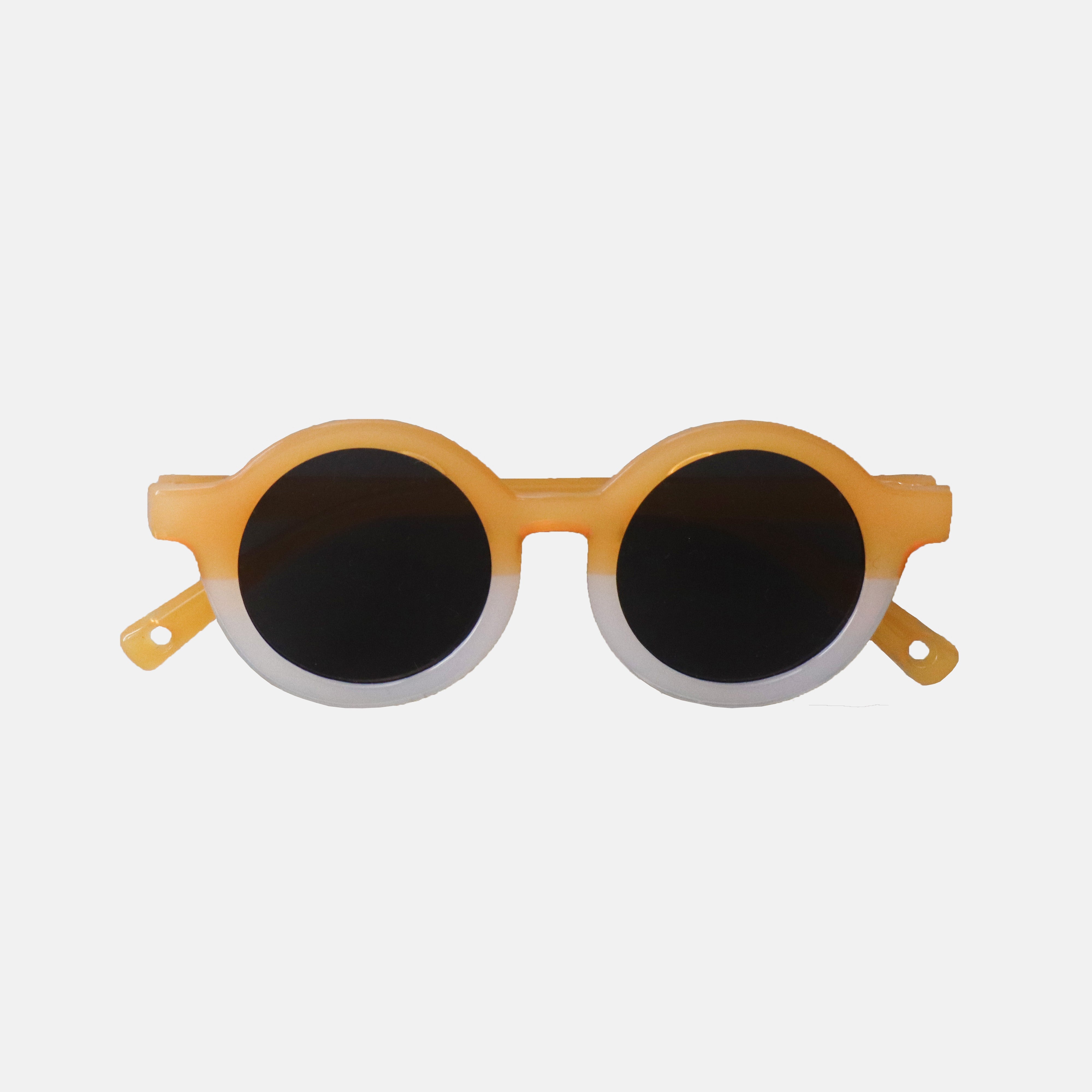Paire de lunettes de soleil bébé catégorie 4, bicolore moutarde et blanc avec monture en TPEE effet transparent