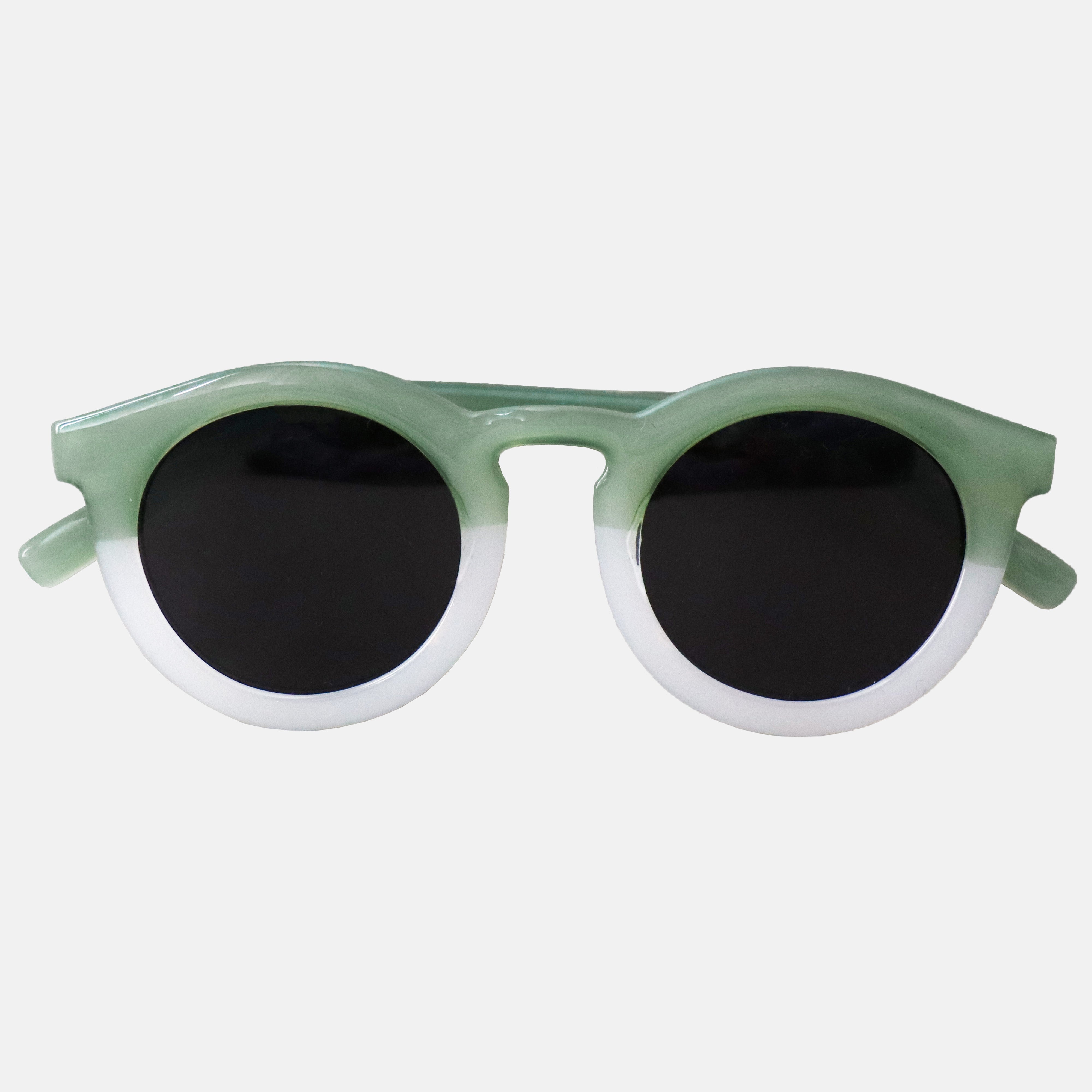 Paire de lunettes de soleil pour enfants catégorie 3, avec monture en TPEE effet transparent couleur vert et blanc