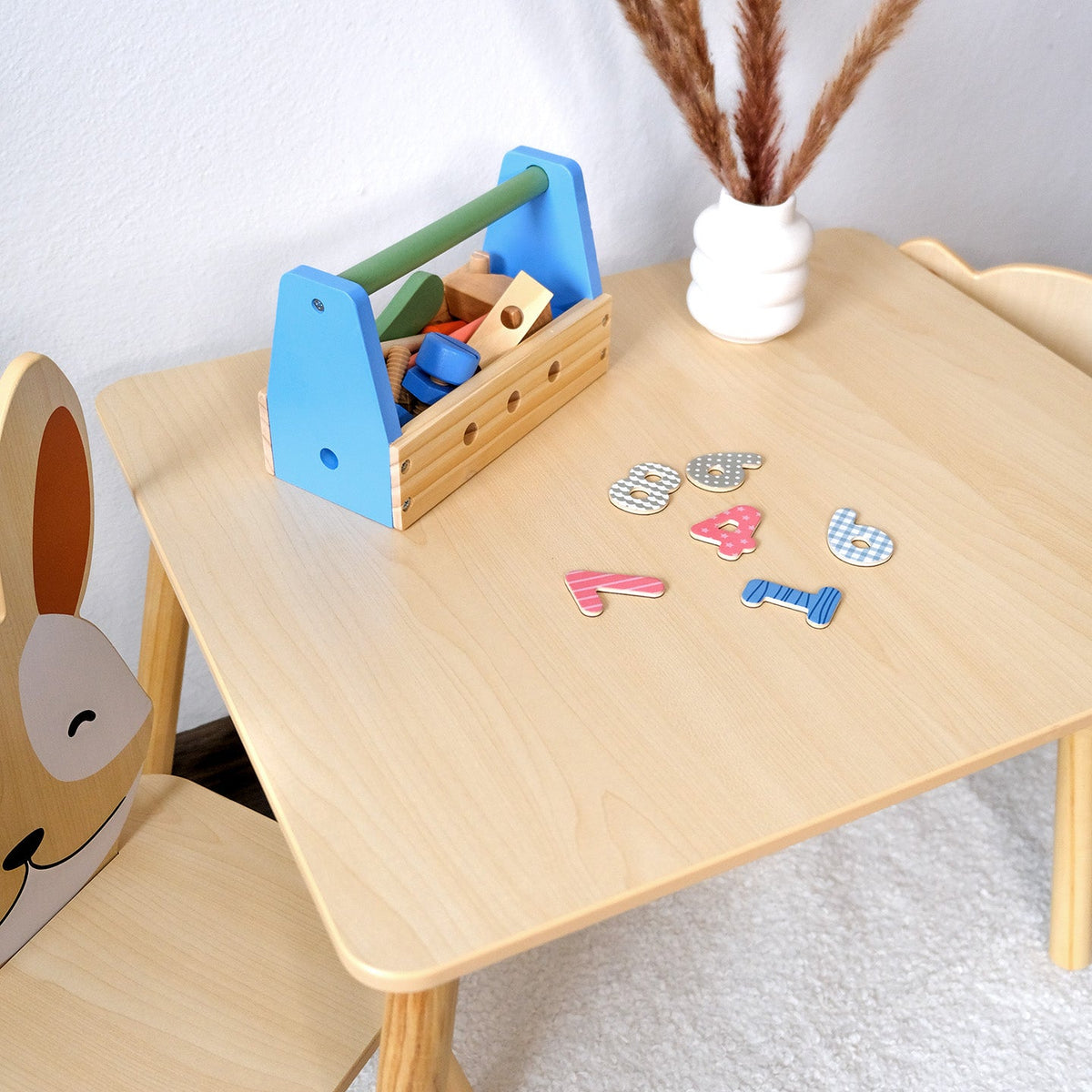 Ensemble de Deux Chaises et une Table Compacte