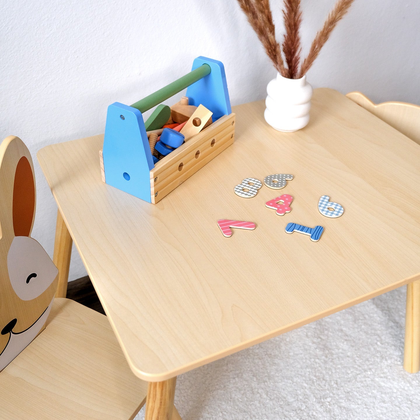 Ensemble de Deux Chaises et une Table Compacte