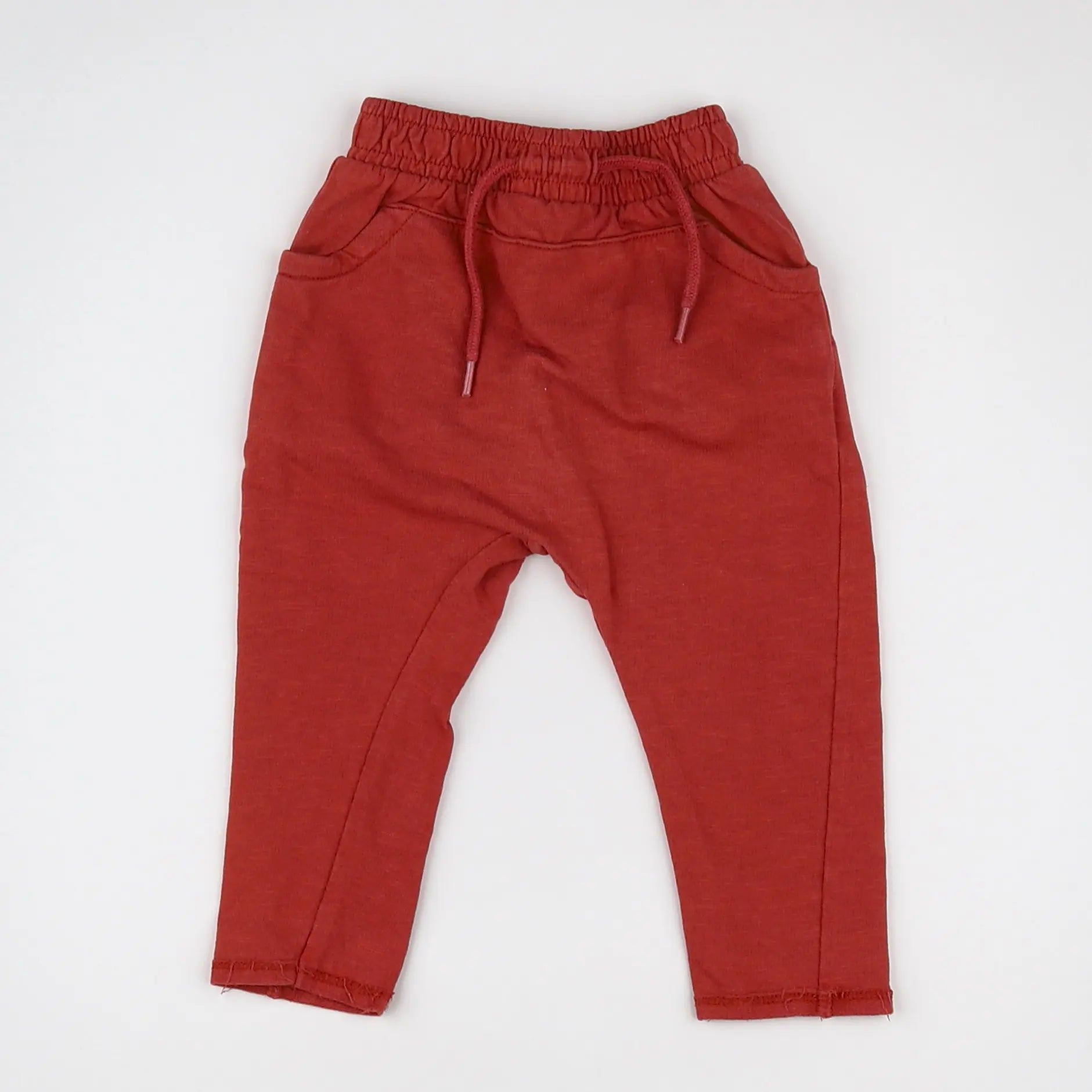 Vertbaudet - pantalon rouge - 6 mois