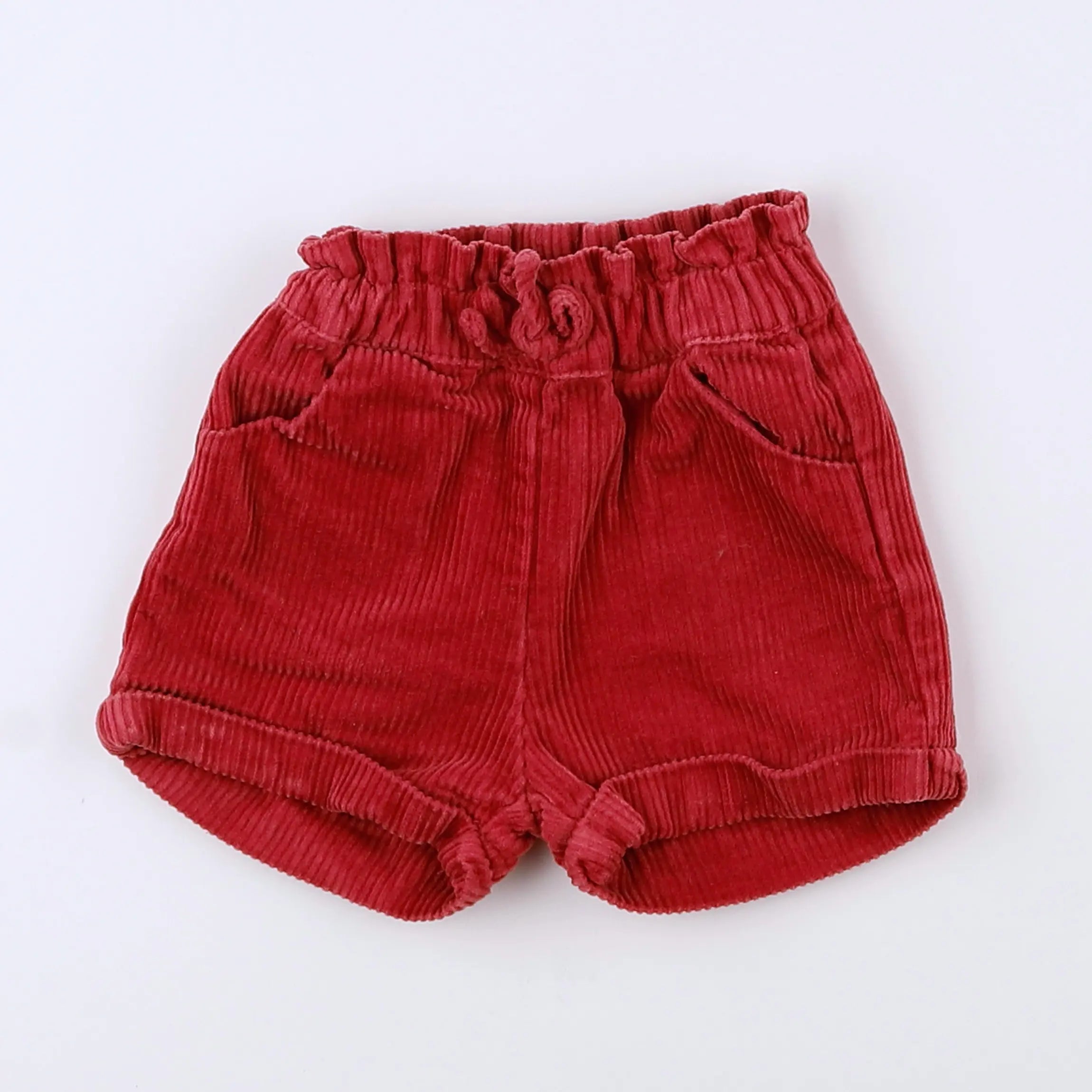 Vertbaudet - short rouge - 3 mois