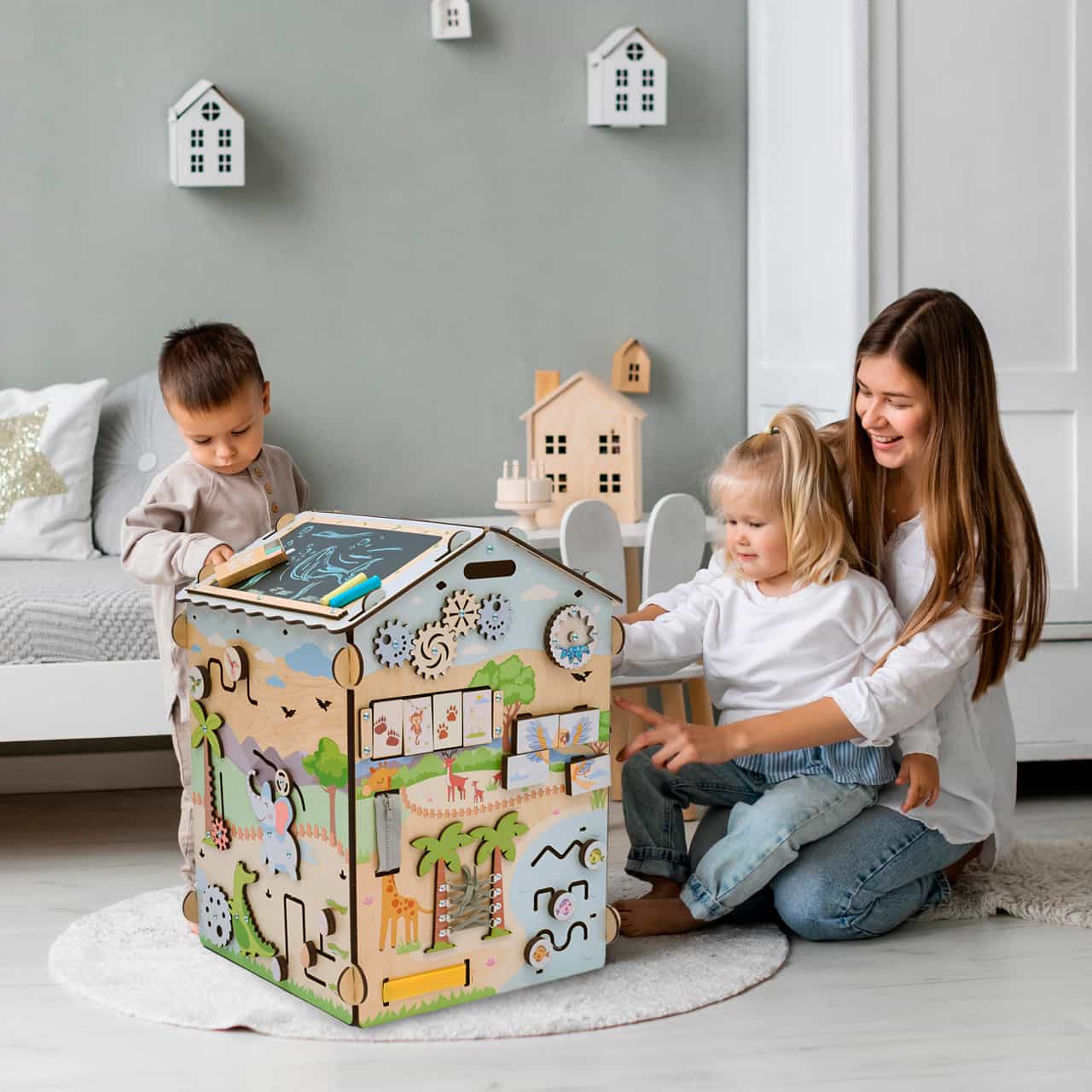 Busy board Maison d’activités “ZOO” de BusyKids